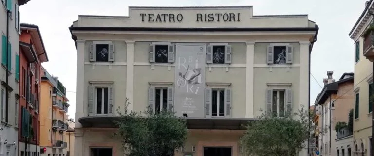 IL TEATRO RISTORI DI VERONA